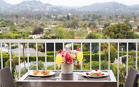 Hotel The Beverly Hilton  4*